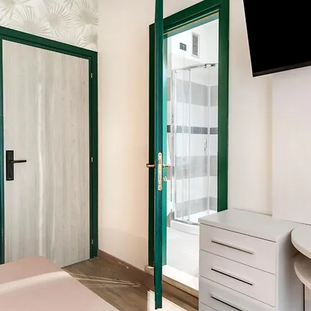 فندق Executive Evolution - Inclusa تْشيزيناتيكو